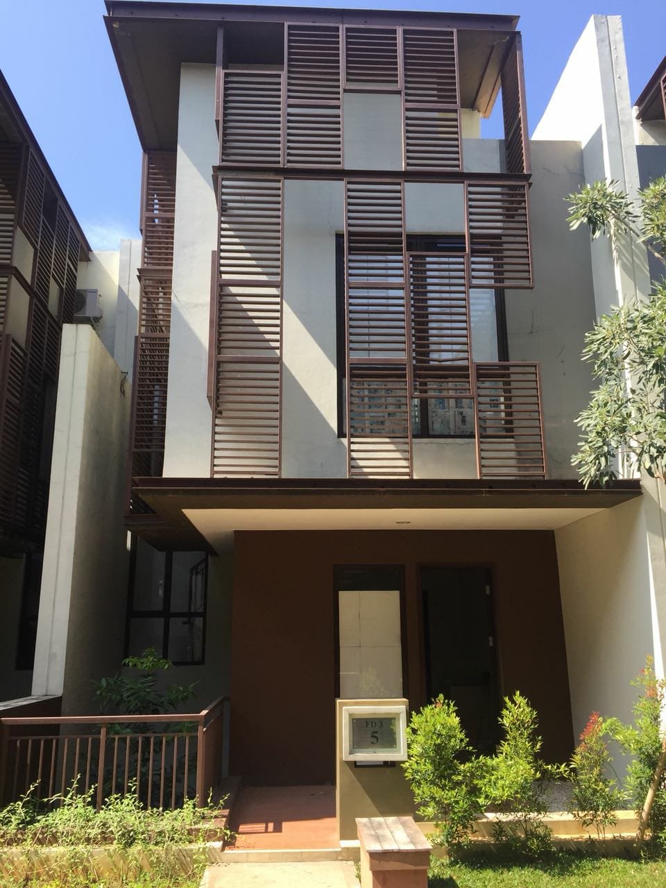 WhatsApp Image 2025-04-22 at 10.46.51 (1)